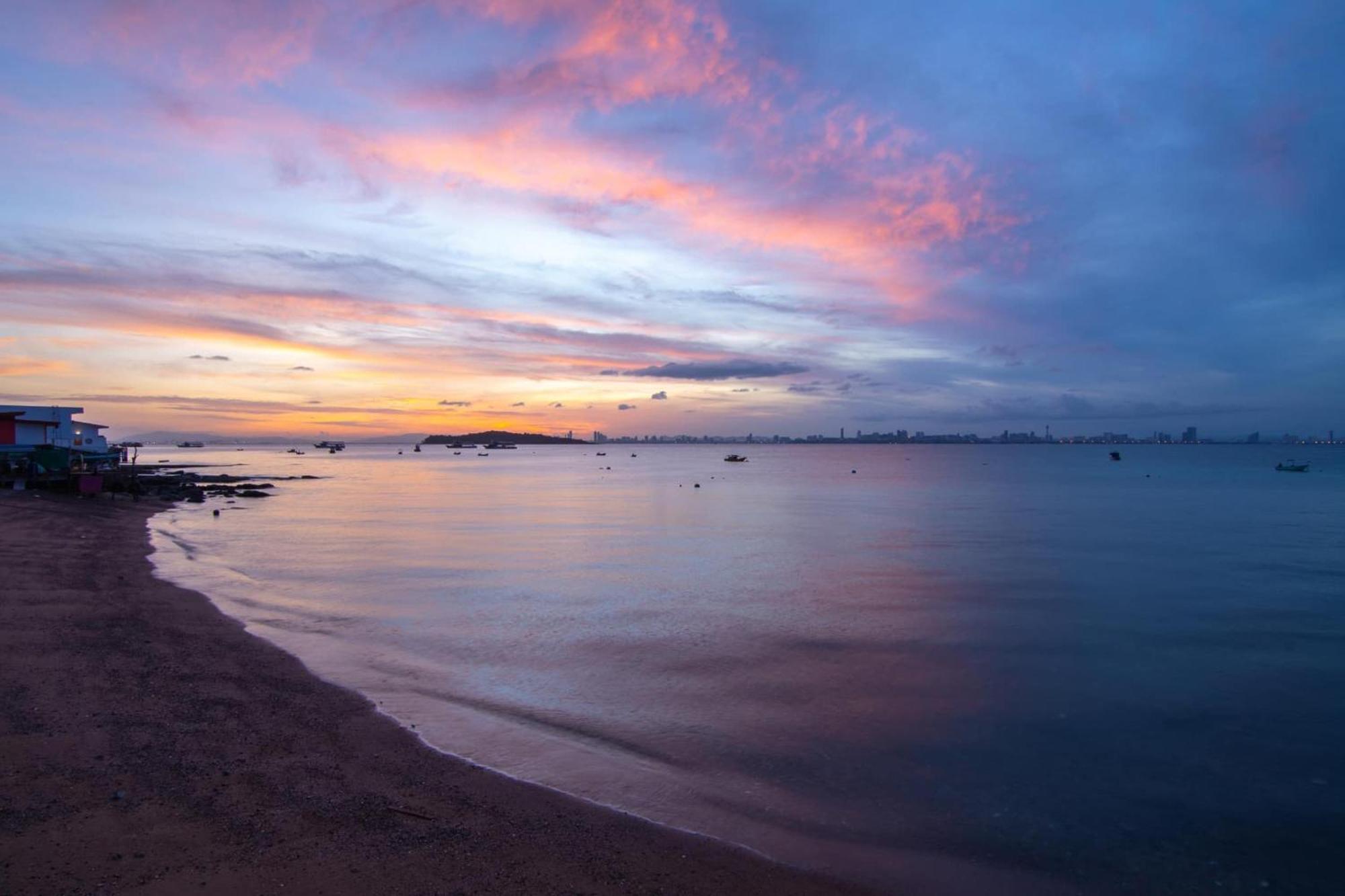 Baan Sailboat Beach Kohlarn Buitenkant foto